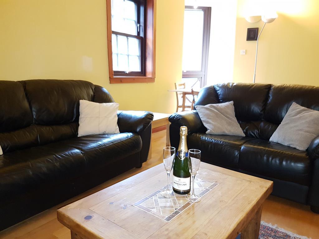 Dean Village - Lovely 2 Bed In Picturesque Dean Village With Balcony And Private Parking Edinburgh Bilik gambar